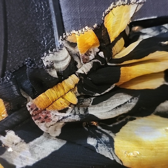 WHBM Blouse - Picture 6 of 11